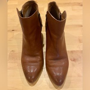 Frye Judith Ankle Zip Bootie Cognac Size 8.5